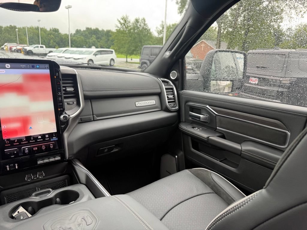 New 2026 RAM 2500 Laramie AWD/4WD image 46