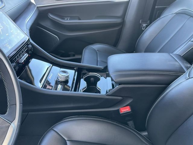 Used 2023 Jeep Grand Cherokee L Limited w/ Luxury Tech Group II image 21