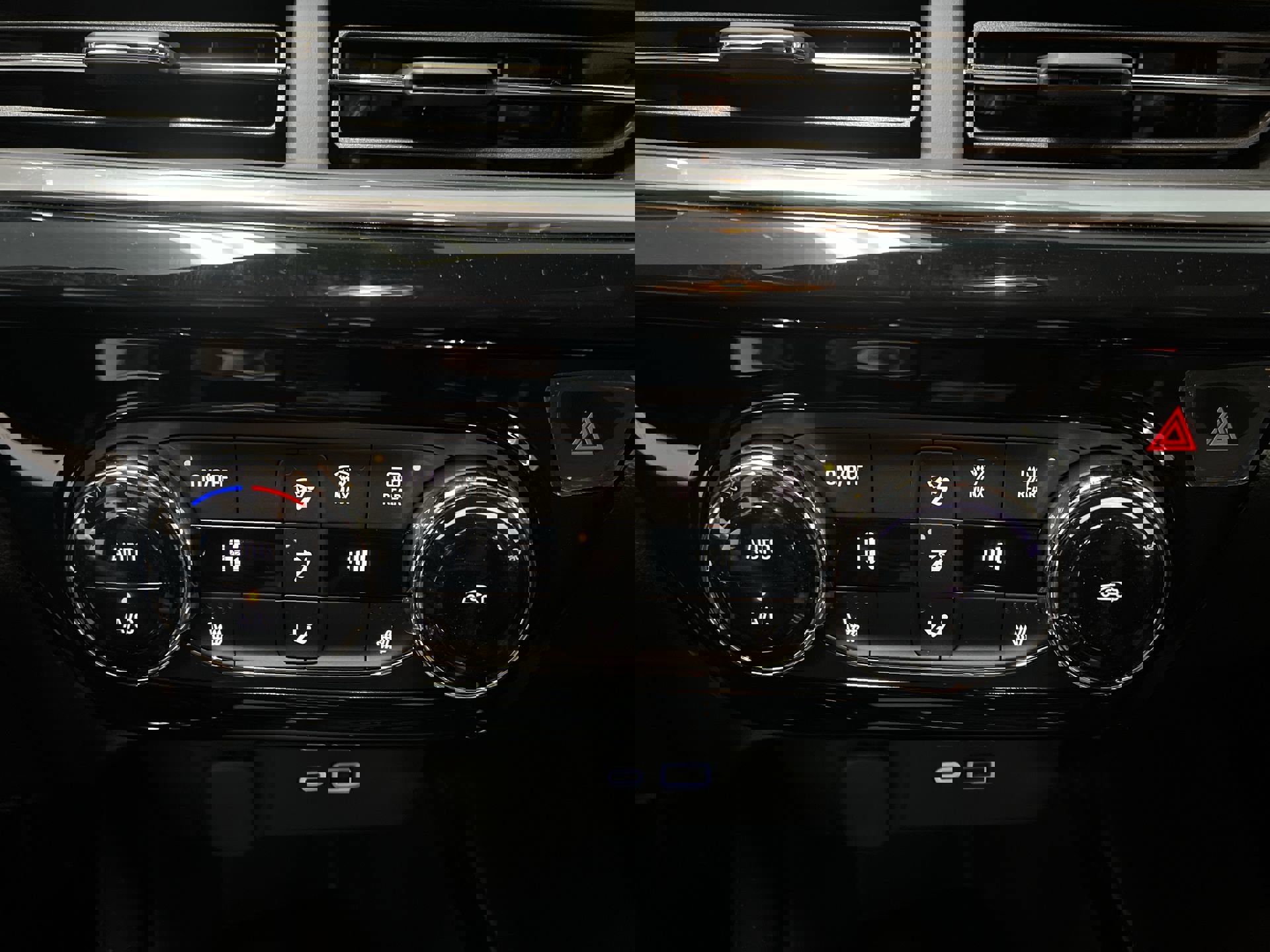 New 2026 Chevrolet Trax RS w/ Driver Confidence Package image 49