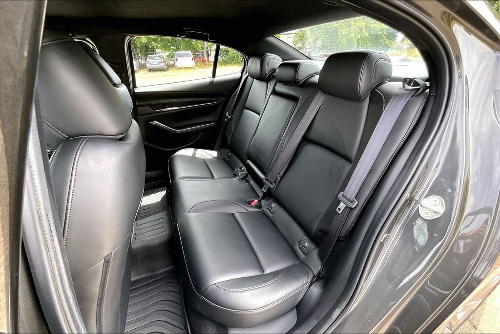 Used 2019 MAZDA MAZDA3 Sedan FWD image 21