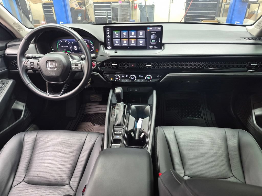 Used 2025 Honda Accord EX-L image 8