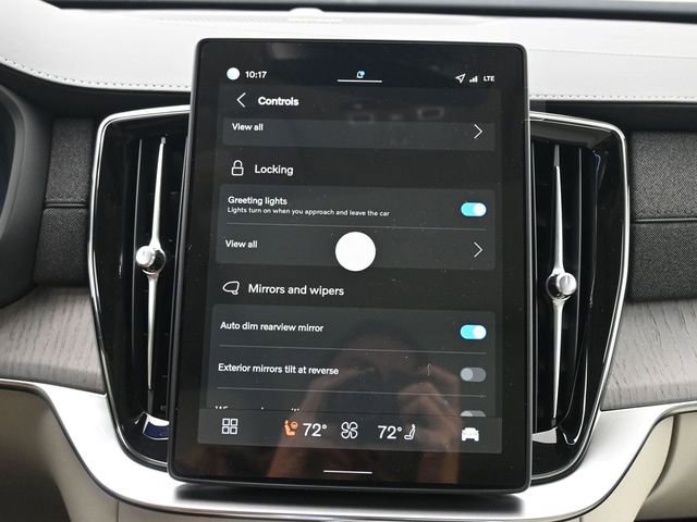 New 2026 Volvo XC90 B6 Ultra w/ Protection Package image 18