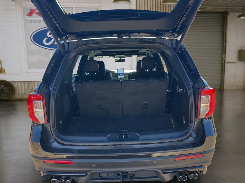 Used 2024 Ford Explorer ST w/ Equipment Group 401A image 10