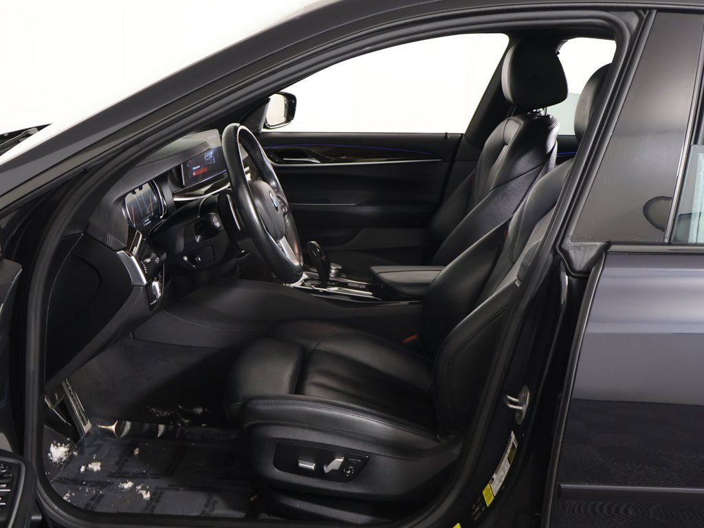 Used 2018 BMW 640i Gran Turismo xDrive image 28