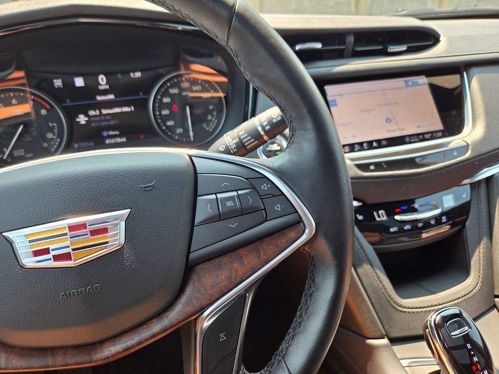 Used 2024 Cadillac XT5 Premium Luxury w/ Technology Package AWD/4WD image 23