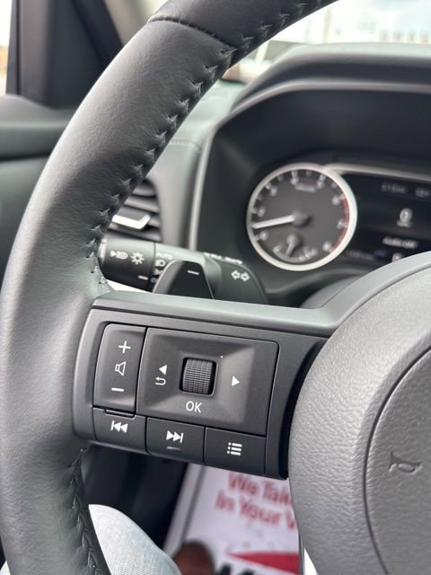 Certified 2024 Nissan Rogue SV w/ SV Premium Package image 29