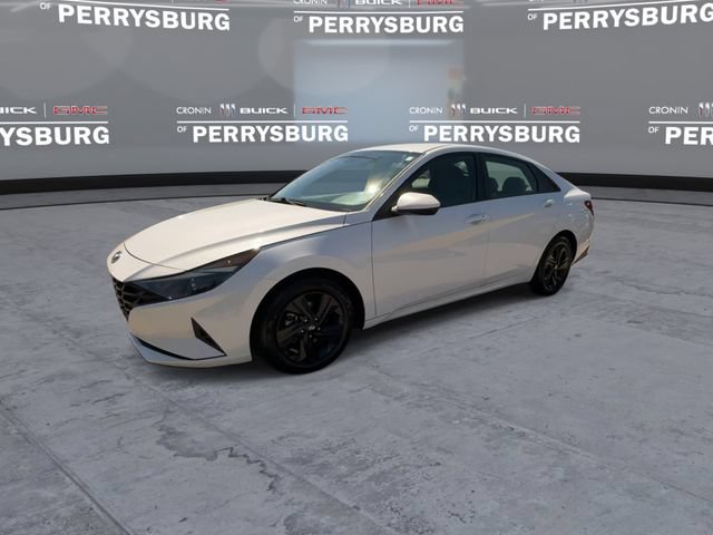 Used 2021 Hyundai Elantra SEL w/ Convenience Package FWD image 4