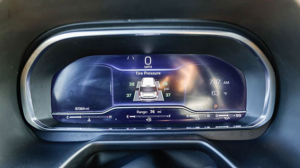 Used 2024 Chevrolet Tahoe Premier RWD image 28