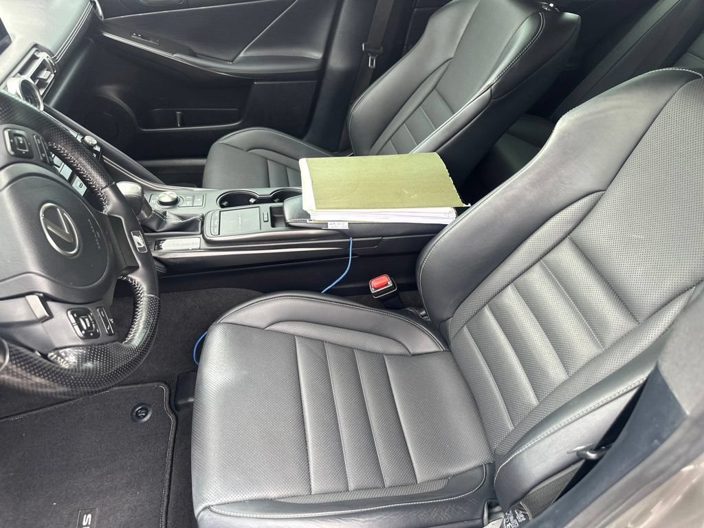 Used 2022 Lexus IS 350 F Sport w/ Navigation Package RWD image 7