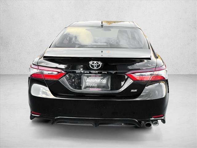 Used 2024 Toyota Camry SE image 6