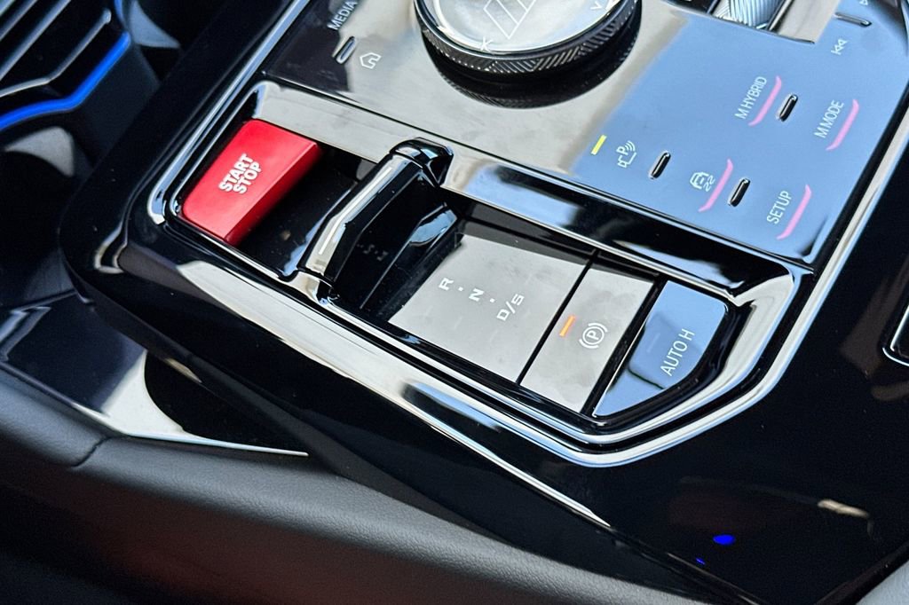 New 2026 BMW M5 w/ Carbon Package image 24