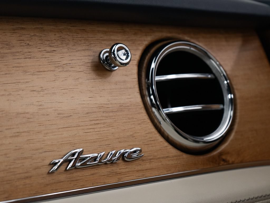 Certified 2023 Bentley Bentayga AWD/4WD image 42