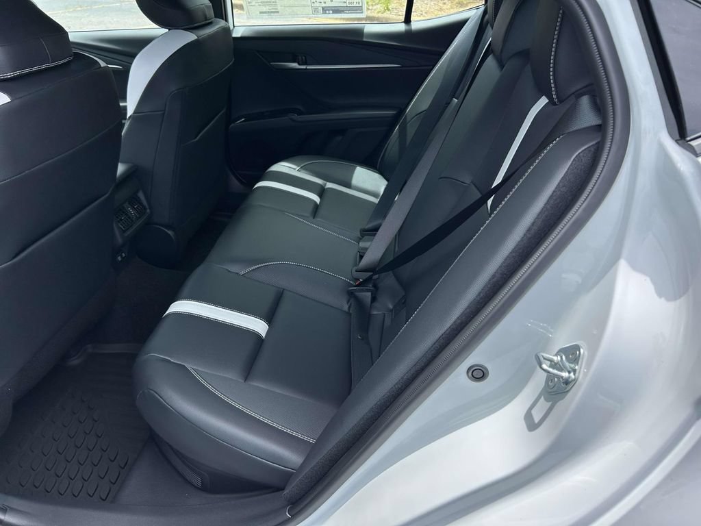 New 2026 Toyota Camry Hybrid w/ Convenience Package FWD image 13