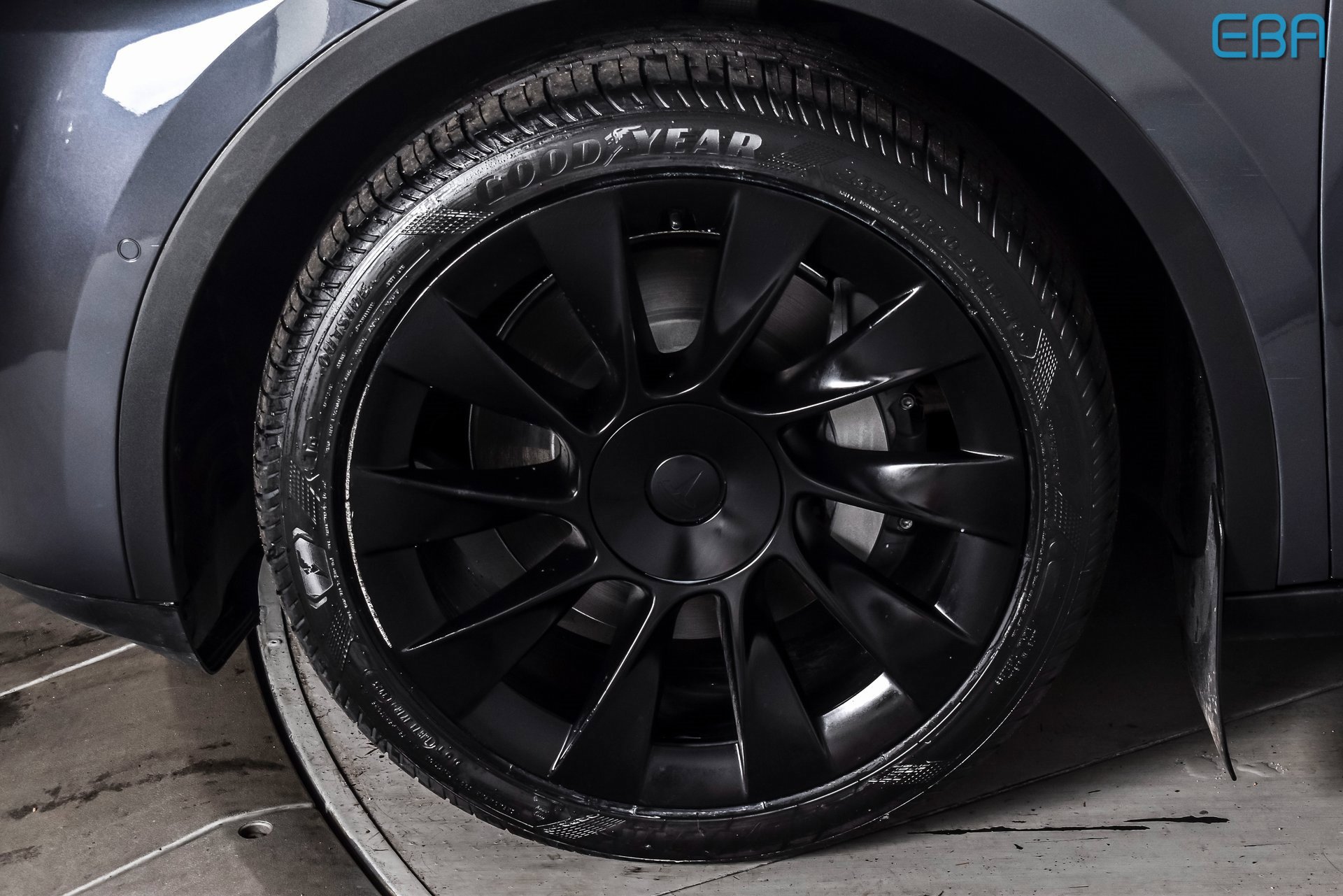 Used 2021 Tesla Model Y Long Range image 10