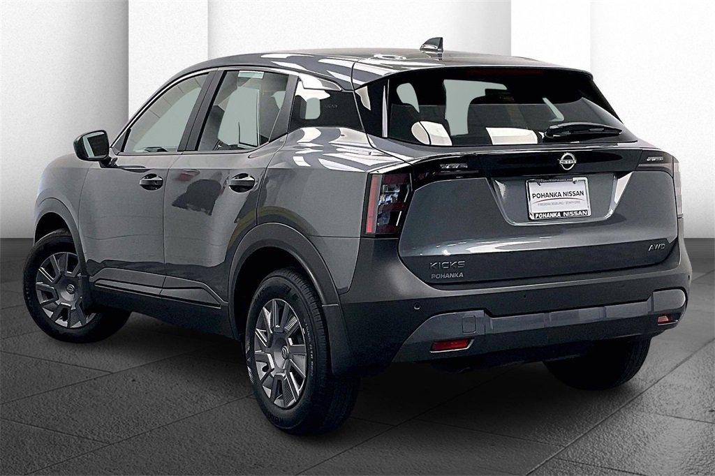 Certified 2025 Nissan Kicks S image 9