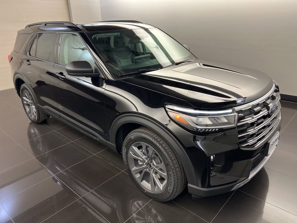 New 2026 Ford Explorer Active w/ Active Comfort Package