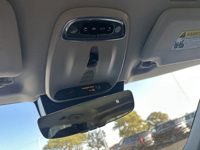 Used 2018 Volvo XC90 T5 Momentum w/ Convenience Package image 25