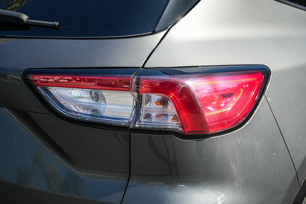 Used 2021 Ford Escape SE FWD image 7