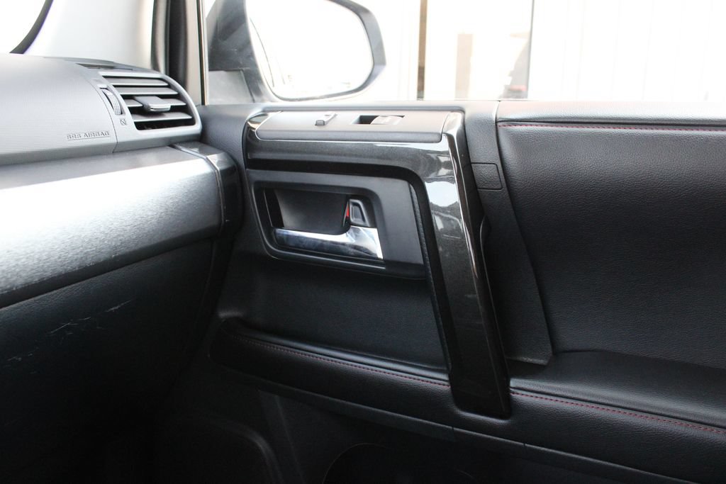 Used 2015 Toyota 4Runner TRD Pro AWD/4WD image 19