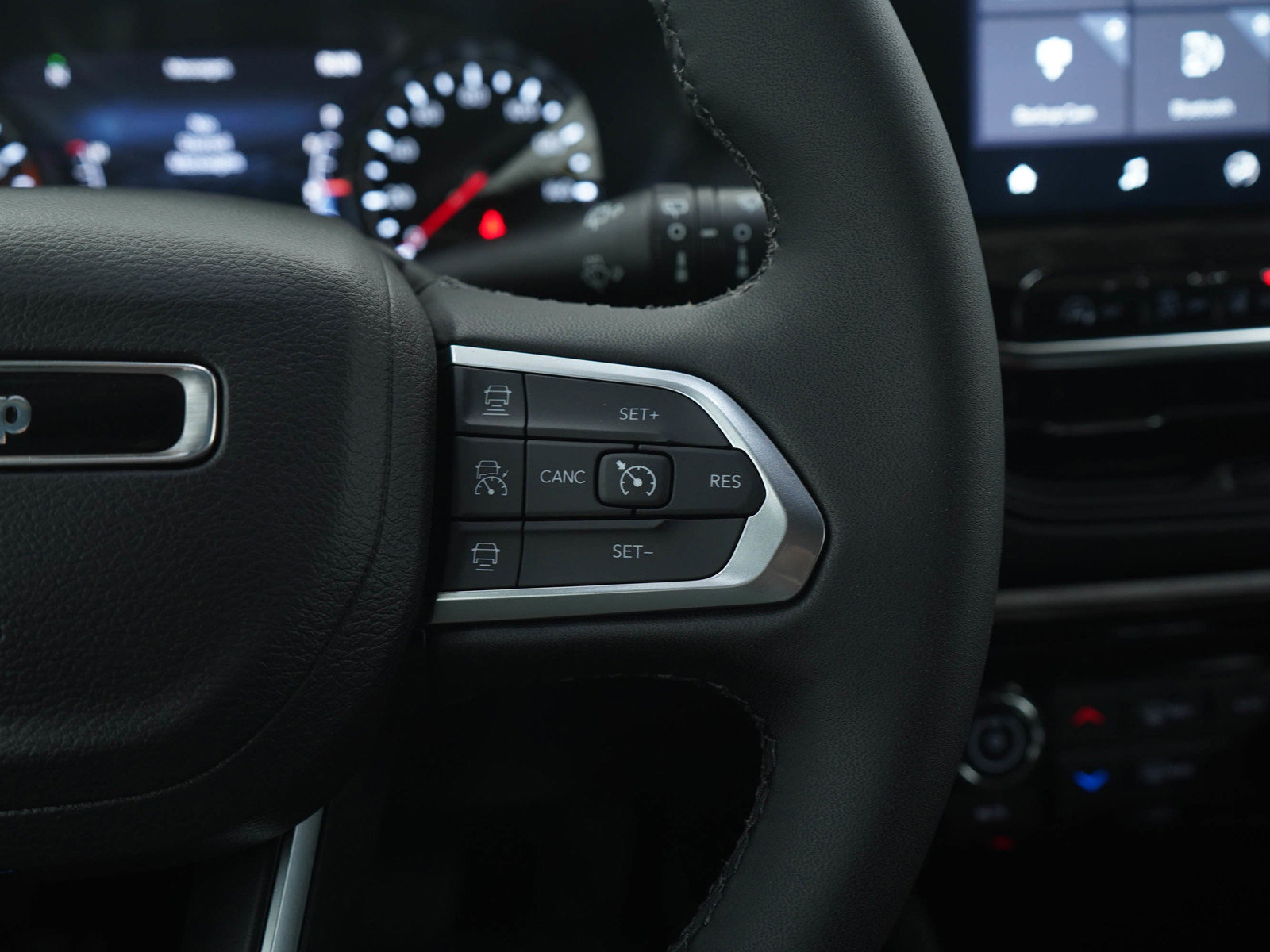 Used 2026 Jeep Compass Limited AWD/4WD image 27