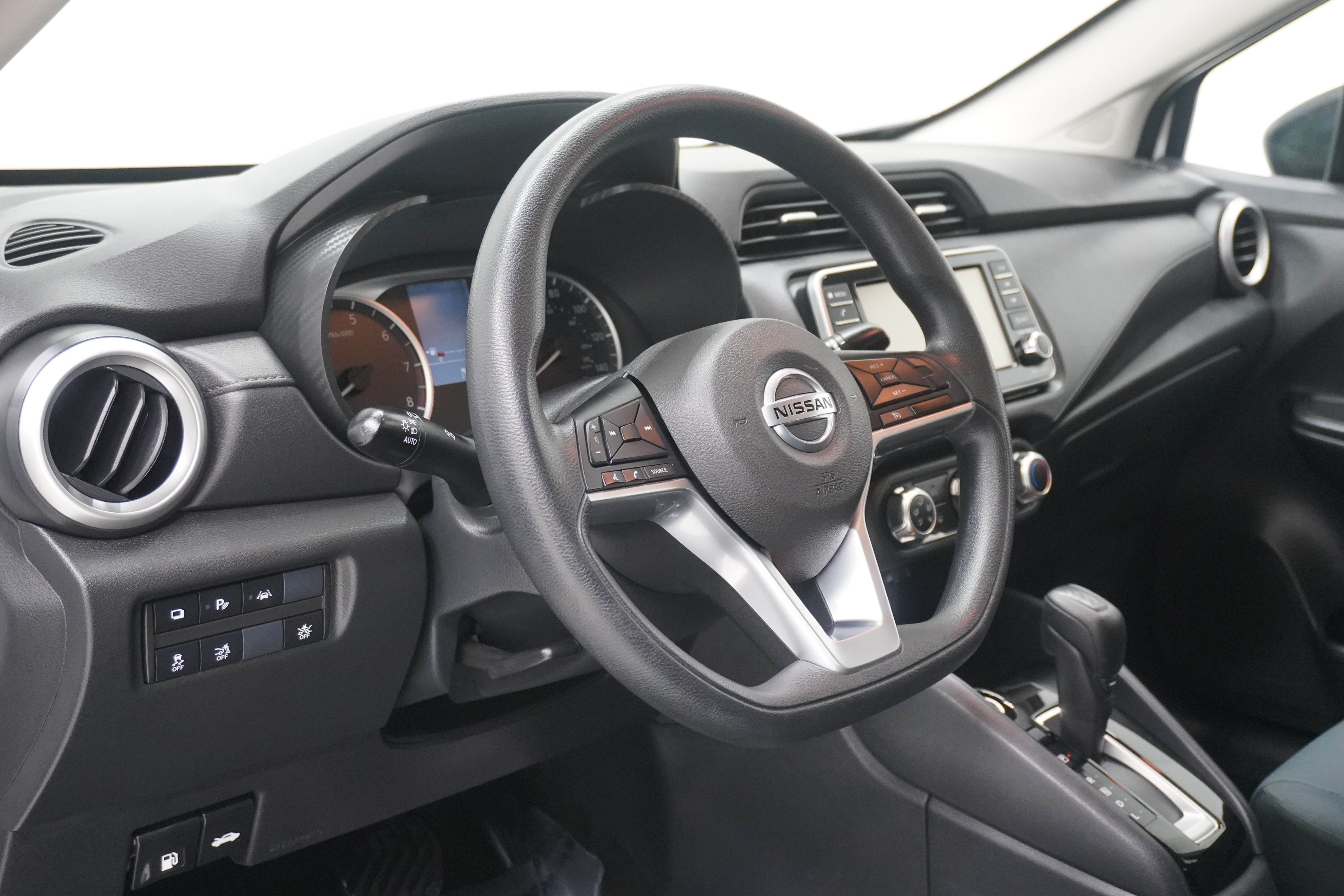 Used 2020 Nissan Versa S FWD image 10