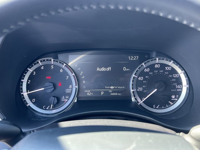 Certified 2025 Toyota Highlander XLE image 12