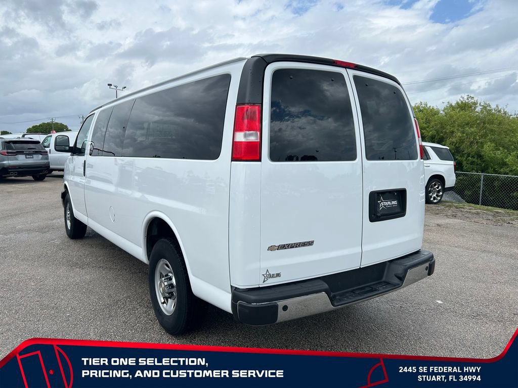 Used 2024 Chevrolet Express 3500 LT w/ LT Preferred Equipment Group RWD image 7