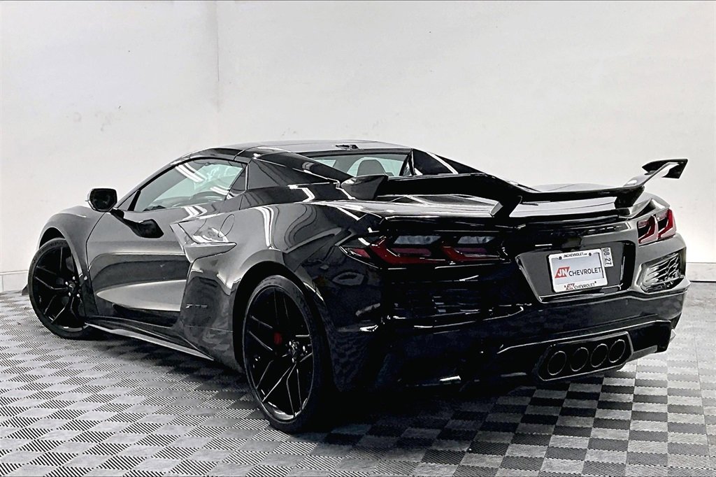 New 2025 Chevrolet Corvette Z06 w/ Z07 Performance Package image 2