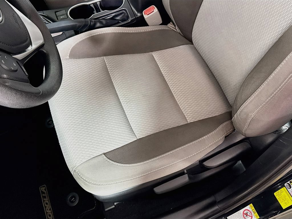Certified 2017 Toyota Corolla LE w/ Carpet Mat Package (TMS) FWD image 17