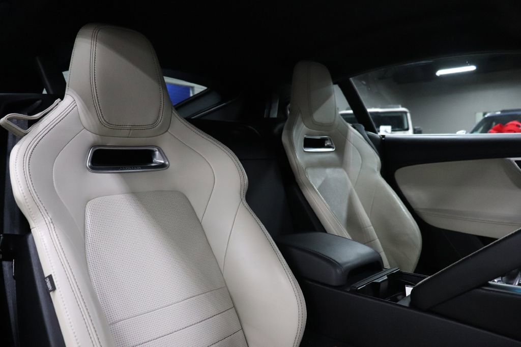 Used 2020 Jaguar F-TYPE image 16