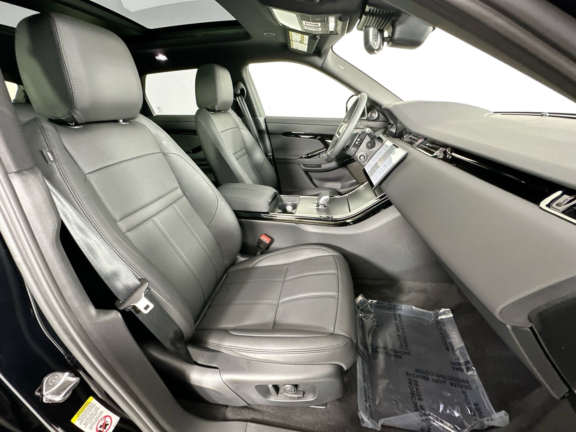 Used 2026 Land Rover Range Rover Evoque S image 25