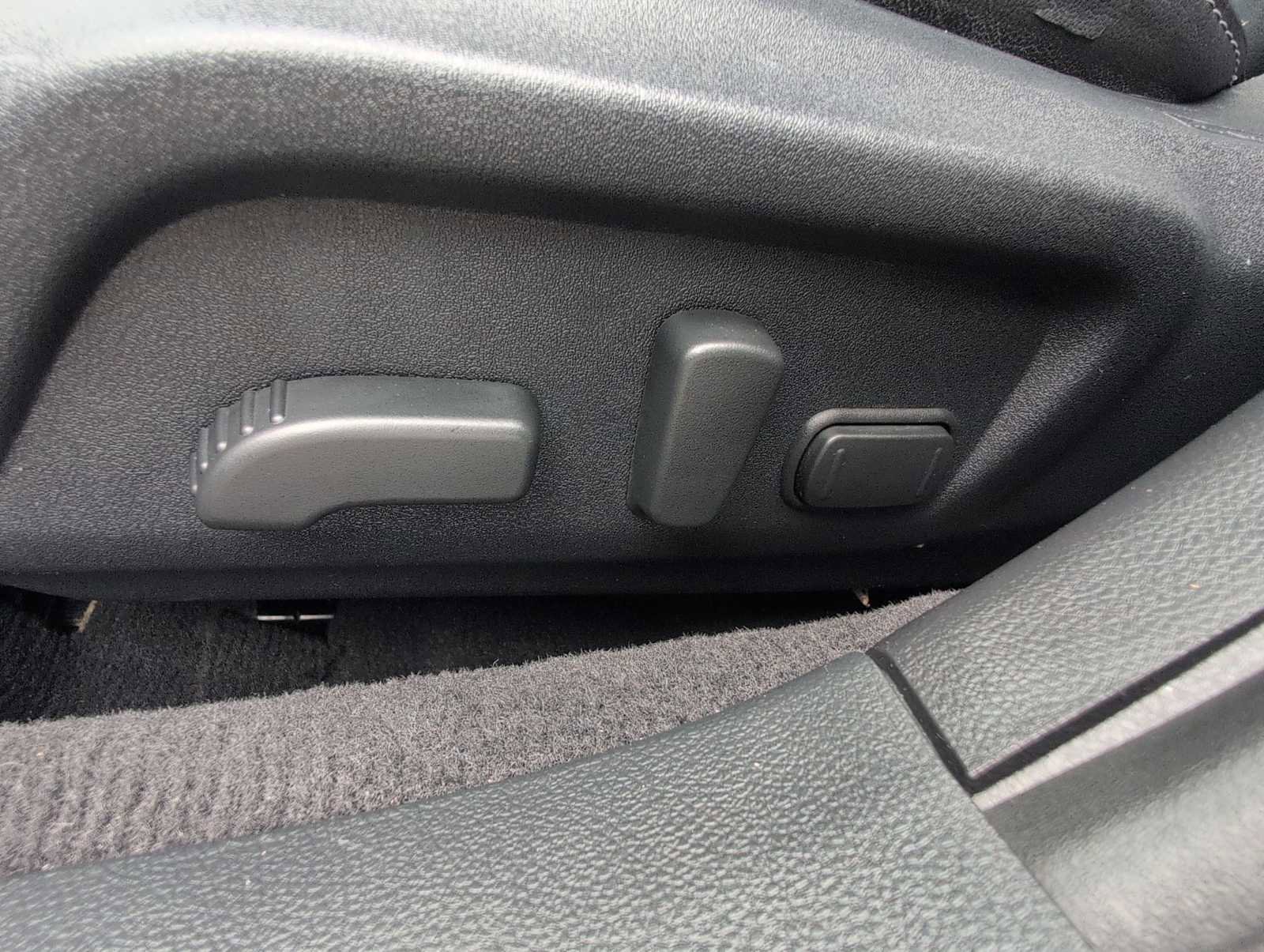 Used 2018 Subaru Outback 2.5i Limited image 16