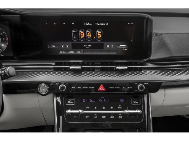 Certified 2024 Kia Carnival SX Prestige FWD image 9