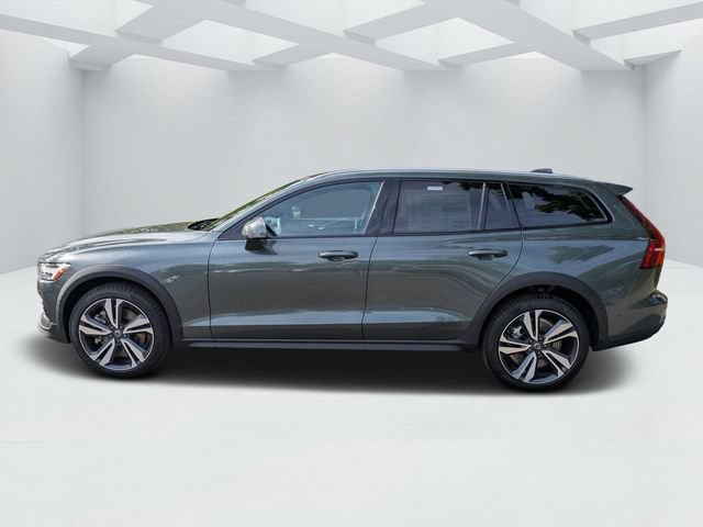 New 2026 Volvo V60 B5 Cross Country Plus w/ Protection Package Premier AWD/4WD image 6