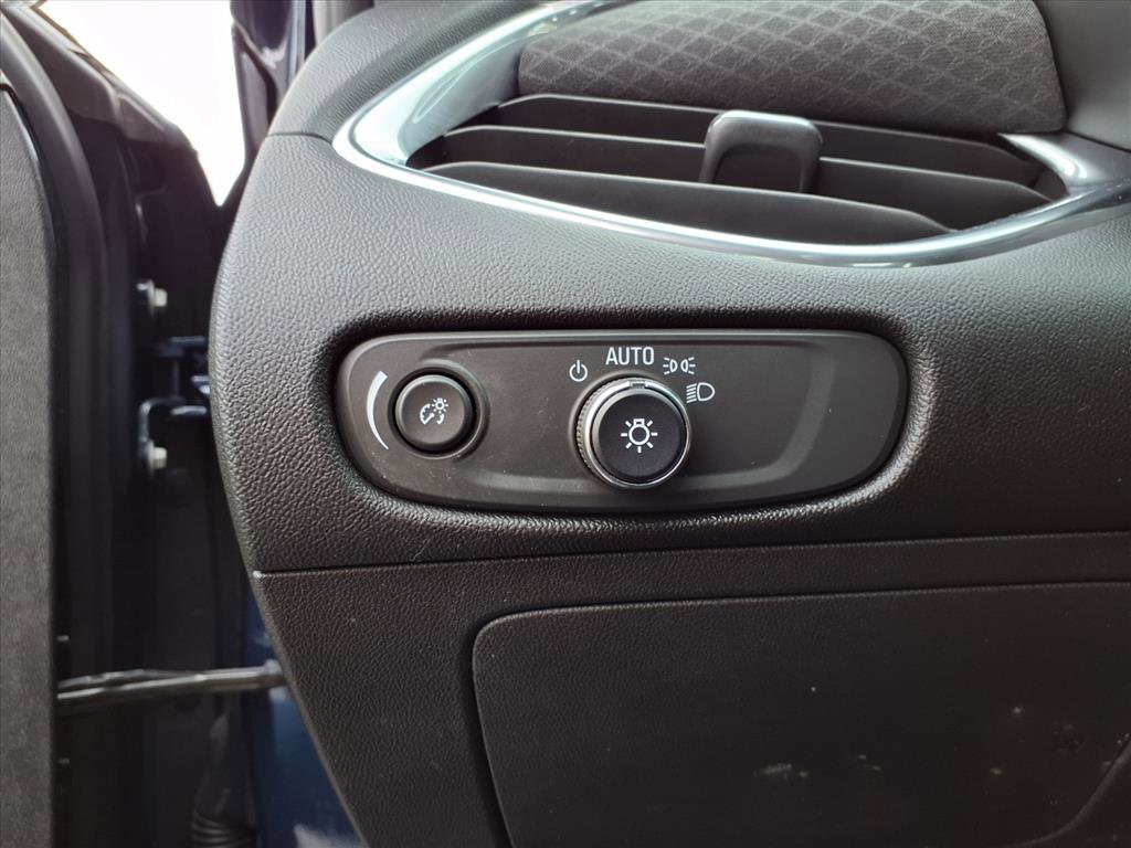 Used 2019 Chevrolet Malibu LT w/ Driver Confidence Package image 27