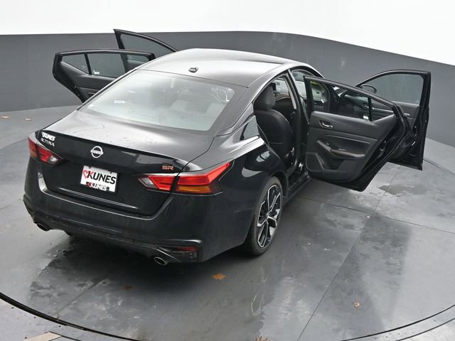 Used 2024 Nissan Altima 2.5 SR image 63