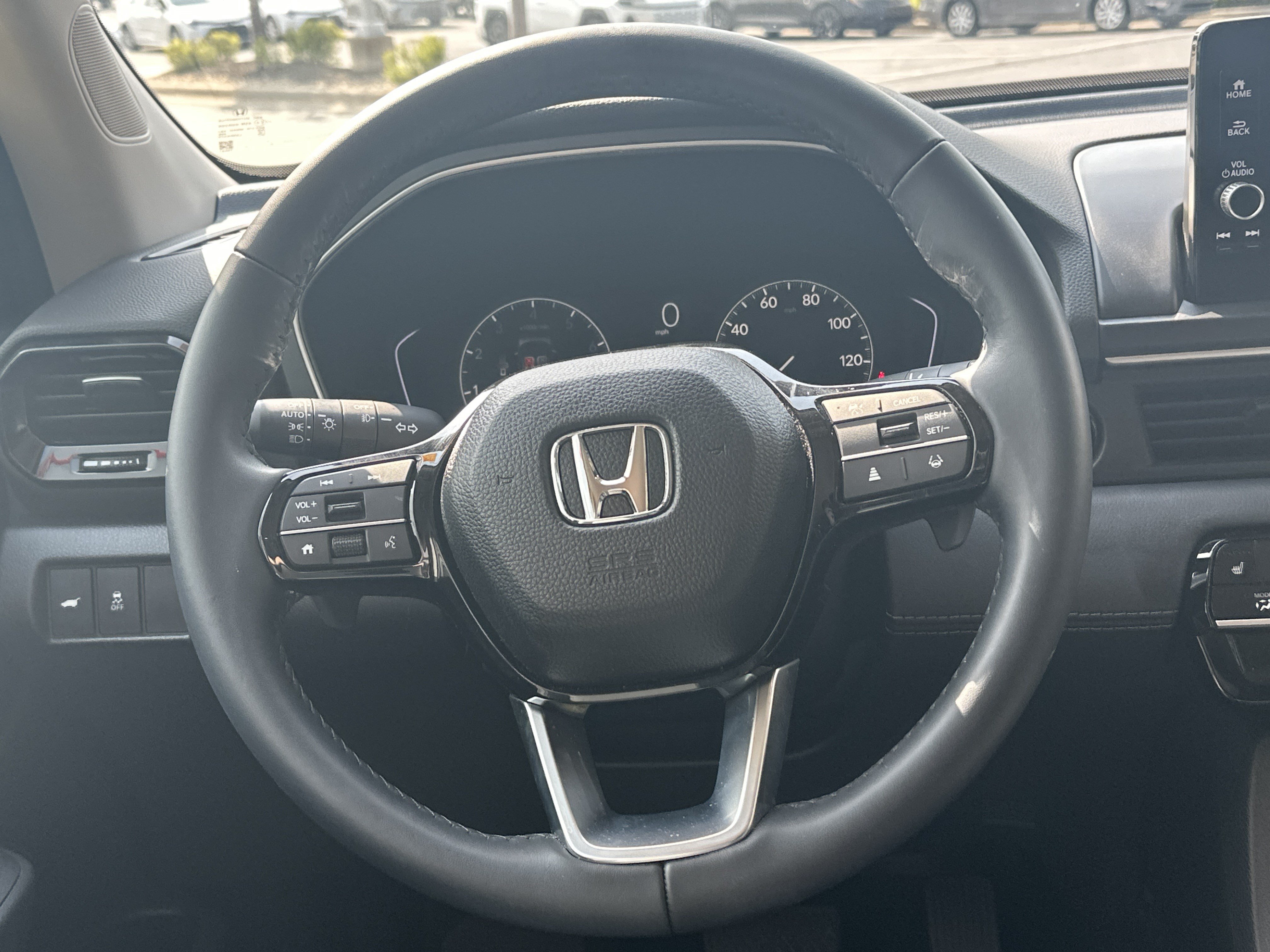 Used 2025 Honda Pilot EX-L image 17