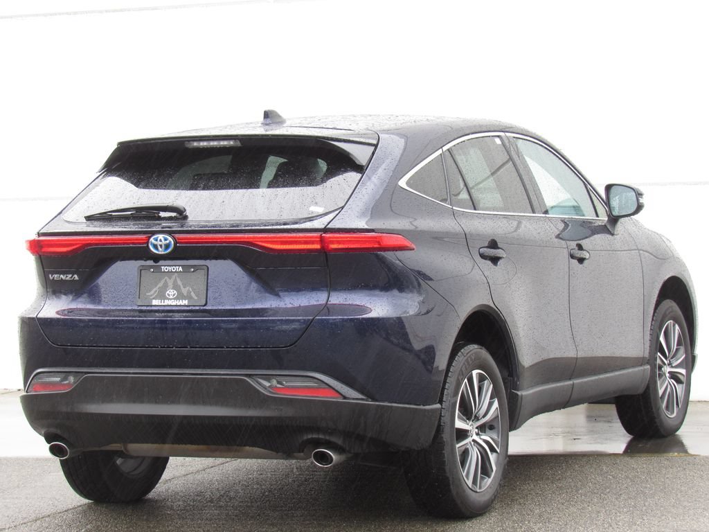 Certified 2024 Toyota Venza LE AWD/4WD image 6