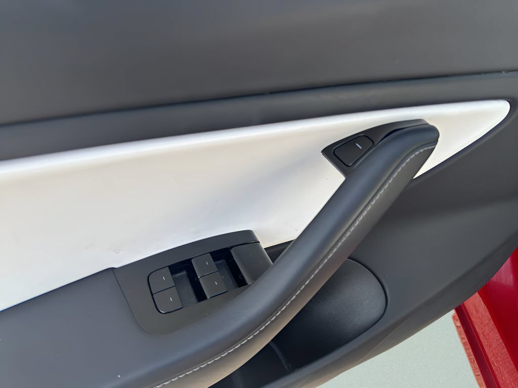 Used 2018 Tesla Model 3 Performance AWD/4WD image 28