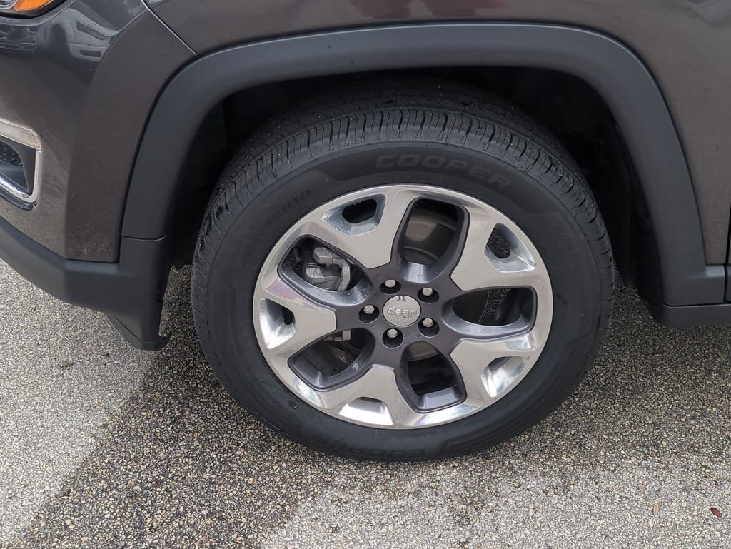 Used 2020 Jeep Compass Limited image 12