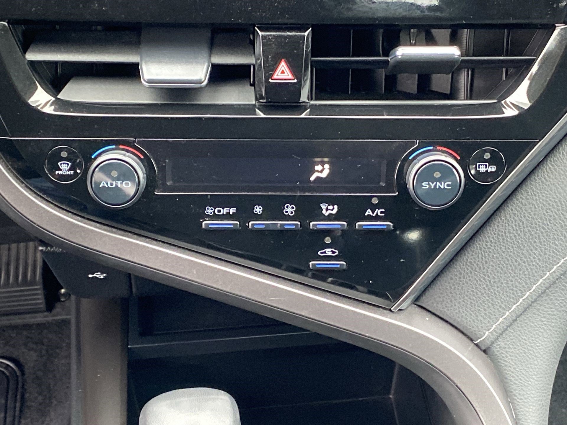 Used 2022 Toyota Camry SE image 35