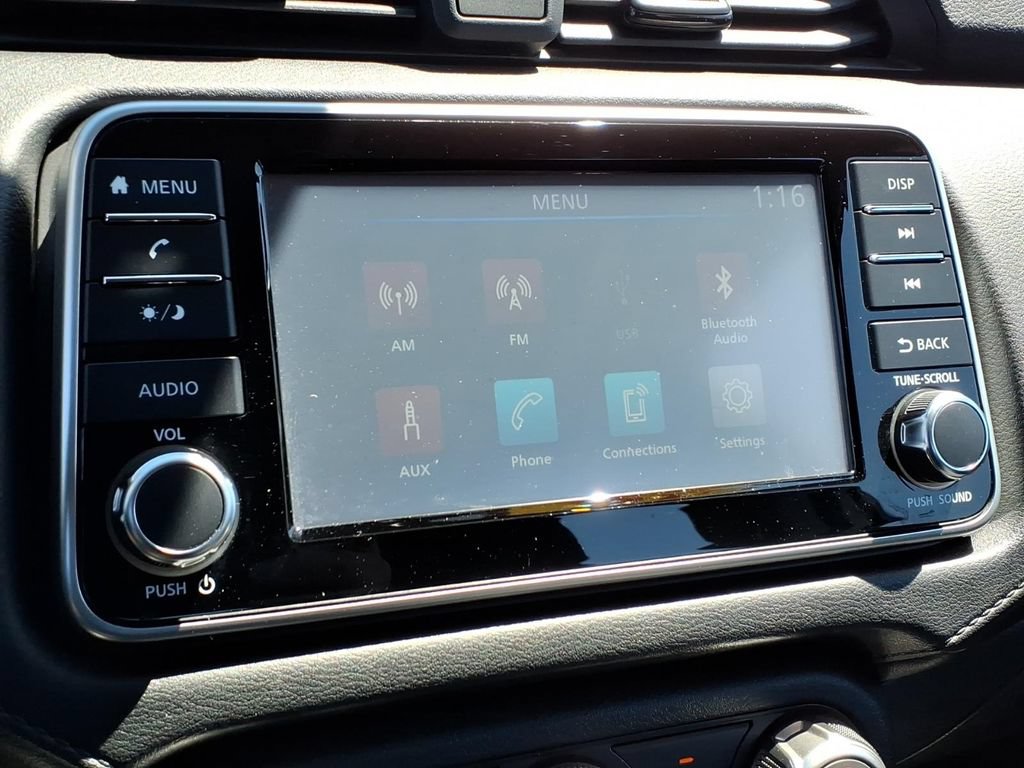 Used 2022 Nissan Versa S FWD image 20