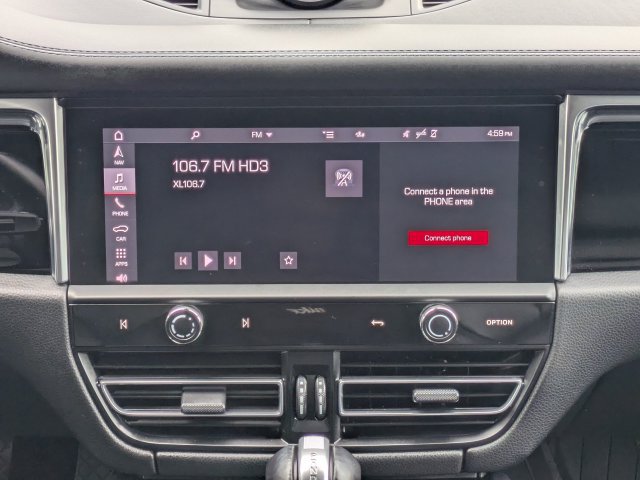 Used 2023 Porsche Macan AWD/4WD image 18