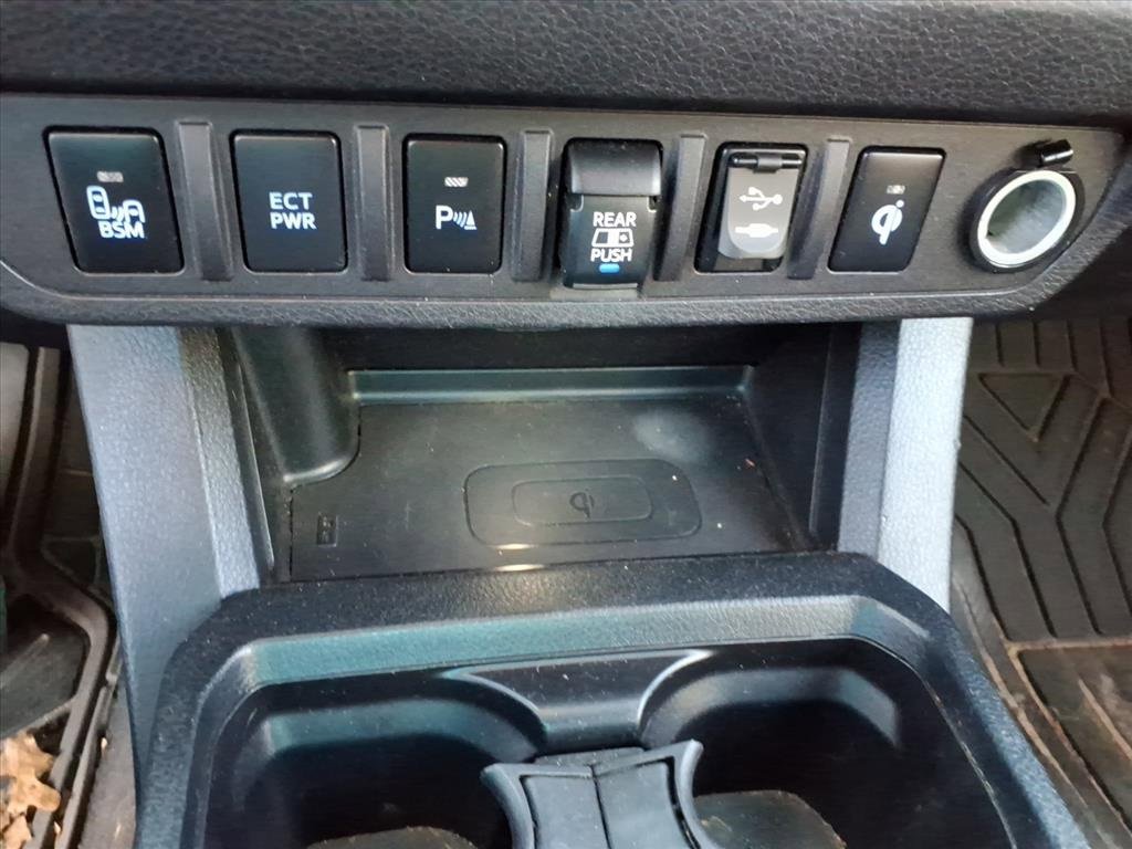 Used 2019 Toyota Tacoma TRD Off-Road image 13