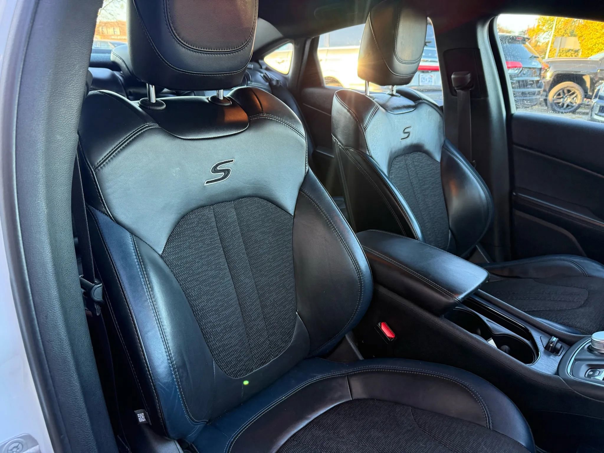 Used 2015 Chrysler 200 S w/ Navigation & Sound Group I image 32