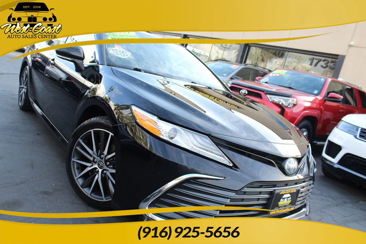 Used 2021 Toyota Camry XLE
