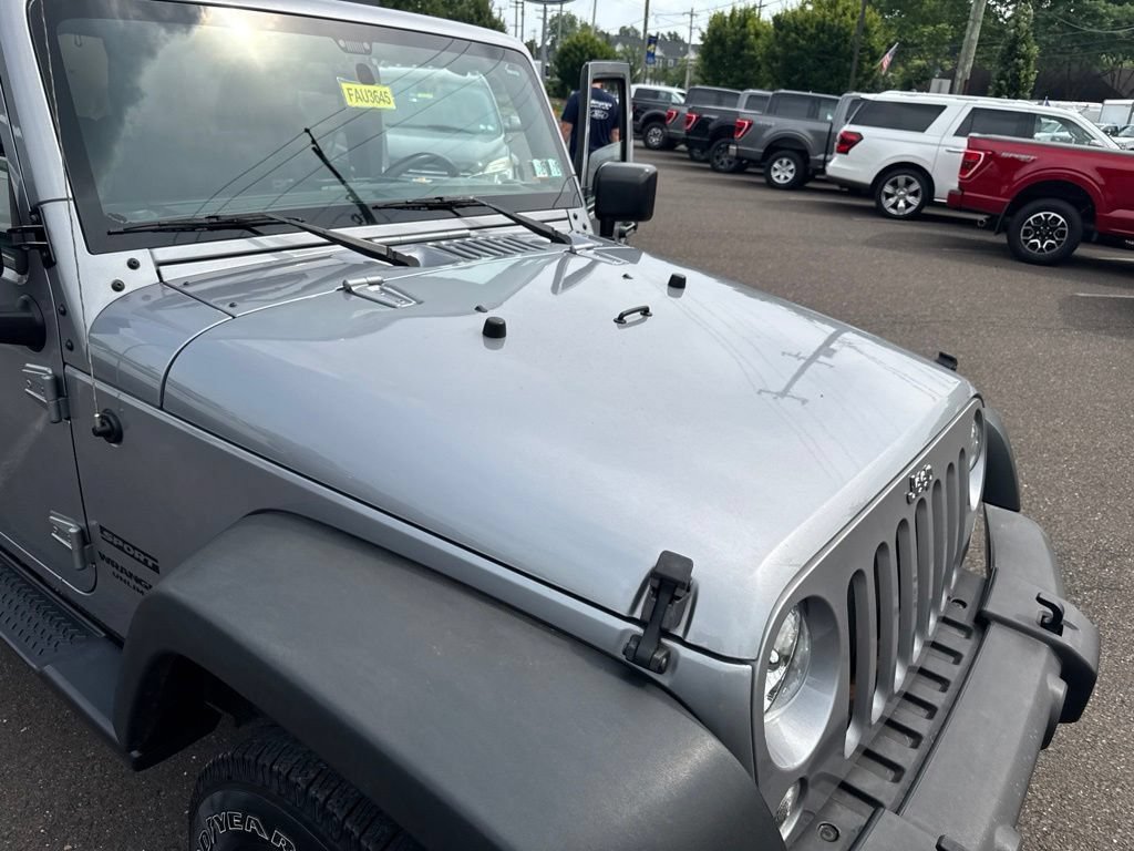 Used 2015 Jeep Wrangler Unlimited Sport w/ Quick Order Package 23S AWD/4WD image 38