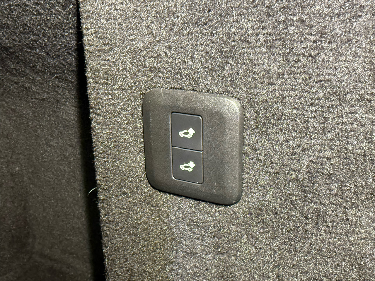 Used 2018 Land Rover Range Rover Sport Supercharged image 46