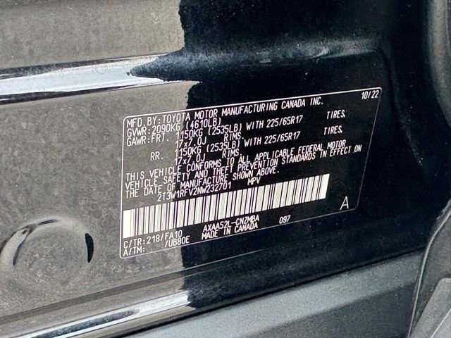 Used 2022 Toyota RAV4 XLE w/ Convenience Package FWD image 17