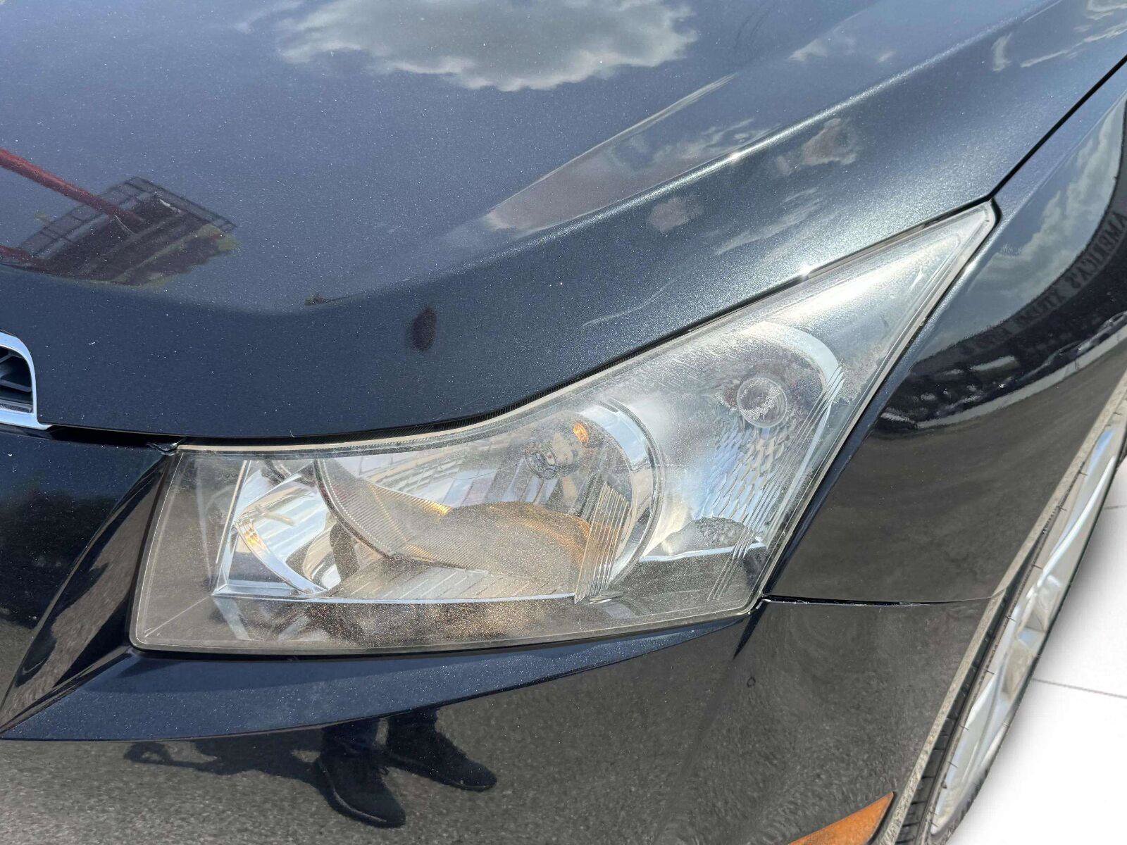 Used 2011 Chevrolet Cruze LTZ FWD image 12